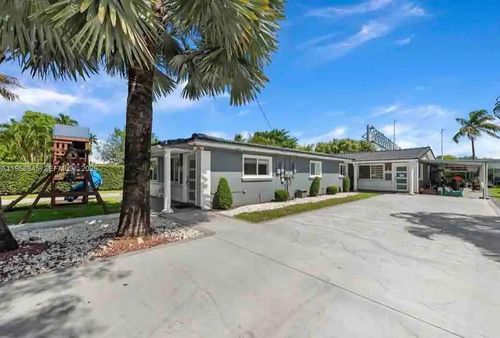 3008 Nw 13th St, Miami, FL, 33125-1920 | Card Image