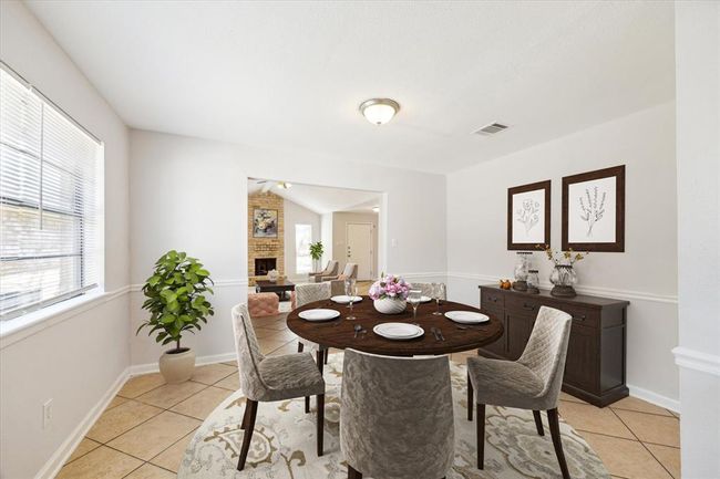 Breakfast area. *Virtually Staged | Image 4