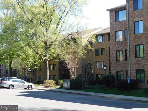 apt-204-5811 Edson Ln, ROCKVILLE, MD, 20852-2916 | Card Image