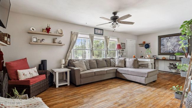 124 Pineneedle Dr, House other with 4 bedrooms, 3 bathrooms and 1 parking in West End NC | Image 5