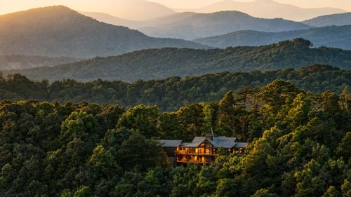 215 Snake Nation Overlook, Blue Ridge, GA, 30513-7679 | Card Image