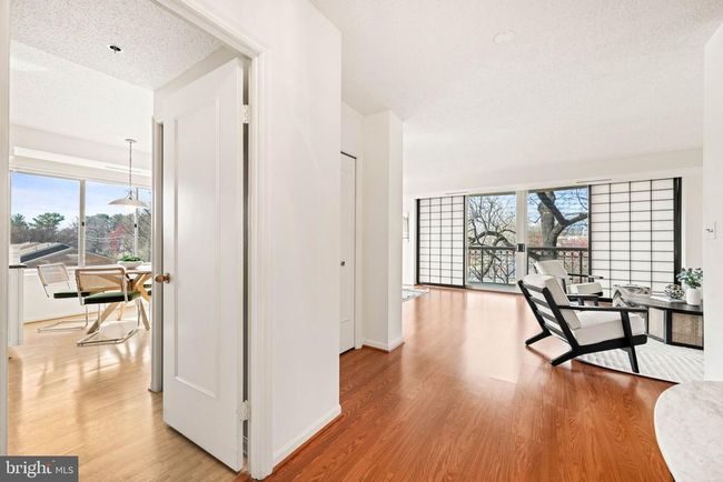2-502 - 5802 Nicholson Ln, Condo with 3 bedrooms, 2 bathrooms and null parking in NORTH BETHESDA MD | Image 9