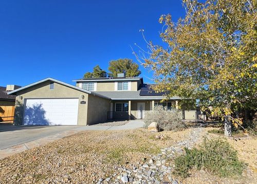 804 W Bataan Ave, Ridgecrest, CA, 93555-5210 | Card Image