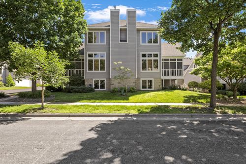 249 6th St Ne, Minneapolis, MN, 55413-4202 | Card Image