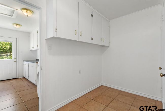 2213 Suanne Dr, House other with 3 bedrooms, 2 bathrooms and null parking in Tyler TX | Image 18