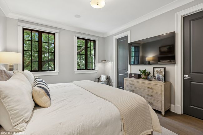 2 - 2633 N Mildred Ave, Condo with 4 bedrooms, 3 bathrooms and 1 parking in CHICAGO IL | Image 18