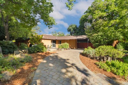 755 Elmwood Dr, Davis, CA, 95616-3516 | Card Image
