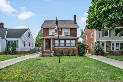 10408 S Highland Ave, Garfield Heights, OH, 44125-5924 | Card Image