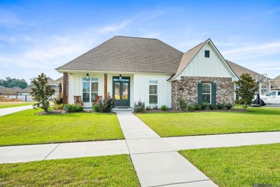 7344 Lillie Dr, House other with 4 bedrooms, 3 bathrooms and null parking in Denham Springs LA | Image 3