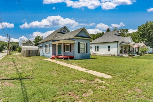 702 N Jefferson Ave, Wellington, KS, 67152-4156 | Card Image