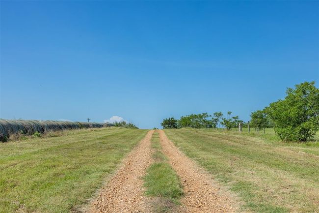 4330 Post Oak Point Rd, Home with 4 bedrooms, 4 bathrooms and 3 parking in New Ulm TX | Image 40