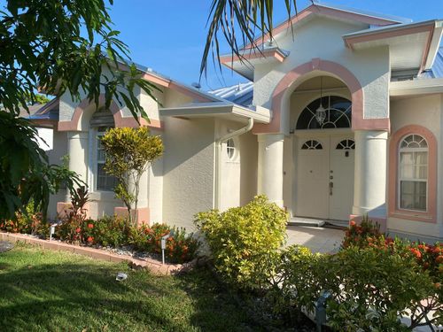 962 Se Breakwater Ave, Port St Lucie, FL, 34983-3916 | Card Image