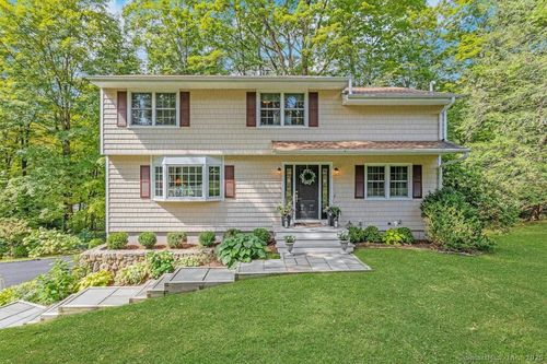 125 Wilton Rd W, Ridgefield, CT, 06877-5608 | Card Image