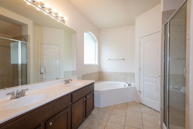 7617 Covered Bridge Dr, House other with 5 bedrooms, 4 bathrooms and 2 parking in Austin TX | Image 17