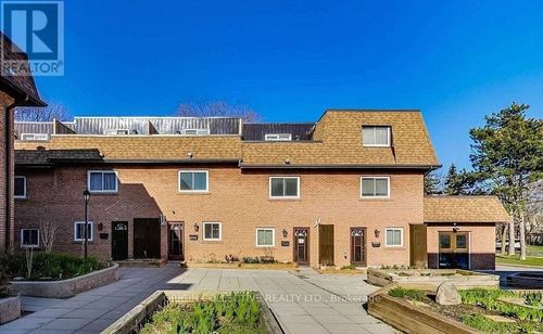 19-20 Hainford St, Scarborough, ON, M1E4Y5 | Card Image