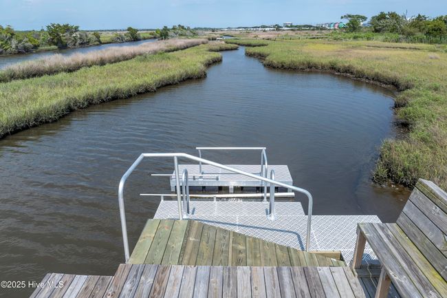 130 Sea Oaks Ct, Townhouse with 4 bedrooms, 4 bathrooms and null parking in N Topsail Beach NC | Image 24