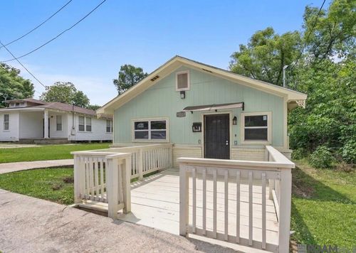 2352 Carolina St, Baton Rouge, LA, 70802-6705 | Card Image