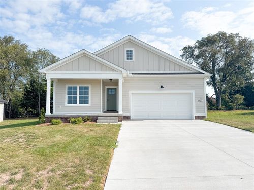 1007 Highland Ct, Franklin, KY, 42134-2475 | Card Image