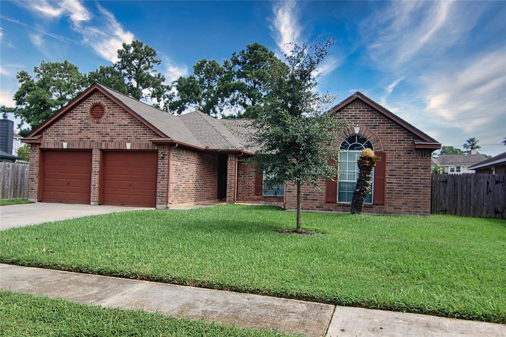 Fair Glade Ln, Cypress, TX 77429