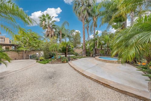 23 Vacaville, Irvine, CA, 92602-0916 | Card Image