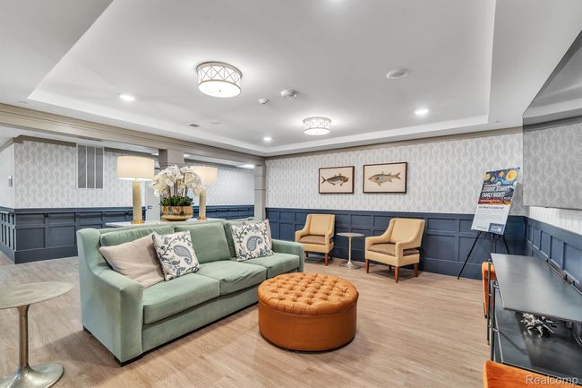 APT-201 - 1957 S Telegraph Rd, Condo with 2 bedrooms, 2 bathrooms and null parking in Bloomfield Hills MI | Image 25