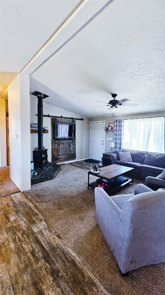 living room | Image 6