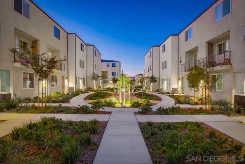 unit-3-5305 Seacliff Pl, San Diego, CA, 92154-5270 | Card Image