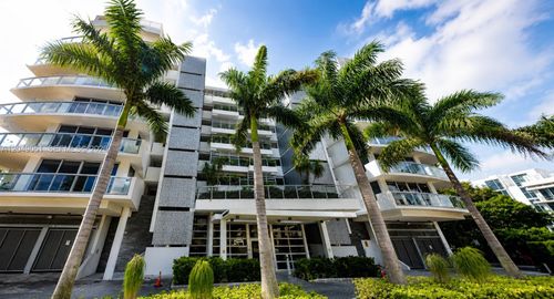 401-1100 100th St, Bay Harbor Islands, FL, 33154-1527 | Card Image
