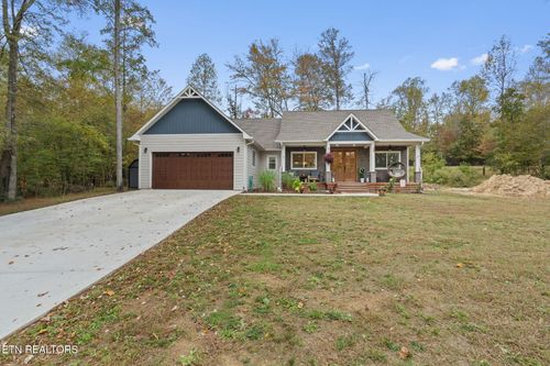 715 Half Moon Shores Dr, Ten Mile, TN, 37880-2901 | Card Image