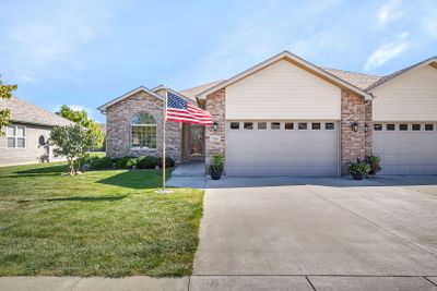 1761 Red Willow Road, Home with 3 bedrooms, 3 bathrooms and 2 parking in Morris IL | Image 2