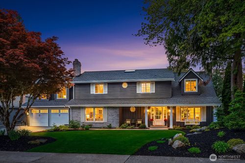 3819 204th Ave Ne, Sammamish, WA, 98074-9334 | Card Image