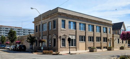 300 N Union St, Kokomo, IN, 46901-4612 | Card Image