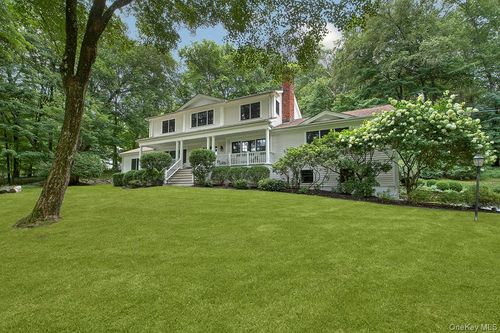 12 Brandon Dr, Mount Kisco, NY, 10549-3720 | Card Image
