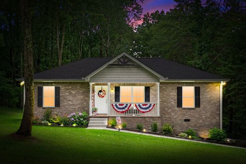 516 Cedarcrest Dr, Chapmansboro, TN, 37035-9041 | Card Image