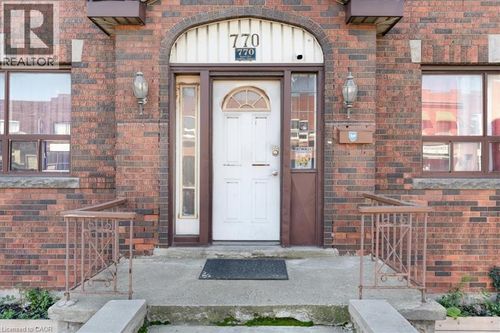770 Barton St E, Hamilton, ON, L8L3B1 | Card Image