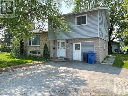 138 Fourth Ave, Englehart, ON, P0J | Card Image