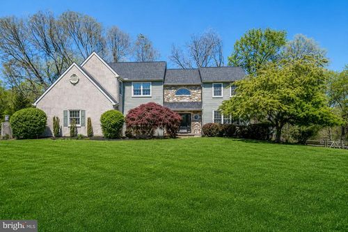 10 Trotter Way, COLLEGEVILLE, PA, 19426-2856 | Card Image