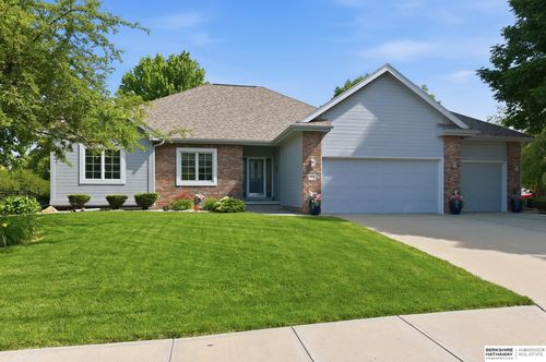 19502 Jones St, Elkhorn, NE, 68022-5685 | Card Image