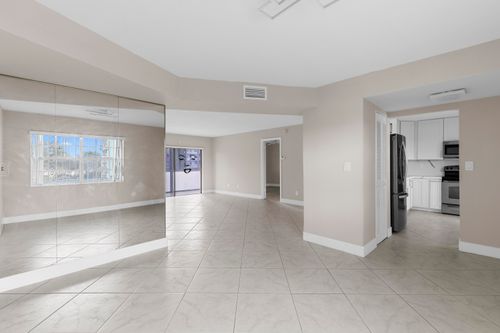 224-4141 Nw 44th Ave, Lauderdale Lakes, FL, 33319-4866 | Card Image