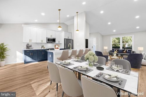 10290 S Grant Ave, MANASSAS, VA, 20110-6135 | Card Image