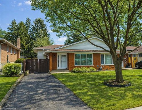 21 Lynwood Rd, Hamilton, ON, L9C6M7 | Card Image