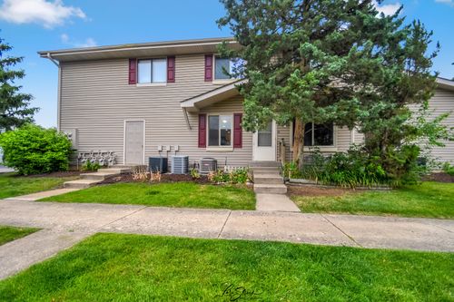 unit-3-29W572 Winchester Cir S, Warrenville, IL, 60555-2543 | Card Image