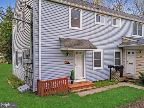 11 Hillside Rd, GREENBELT, MD, 20770-7789 | Card Image