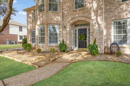 2705 Country Glen Ct, Keller, TX, 76248-8300 | Card Image
