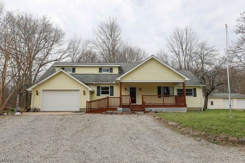 8651 Freedom Rd, Windham, OH, 44288-9509 | Card Image