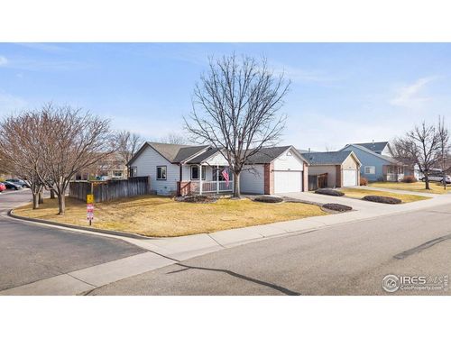 808 Kaitlyn Cir, Loveland, CO, 80537-8086 | Card Image
