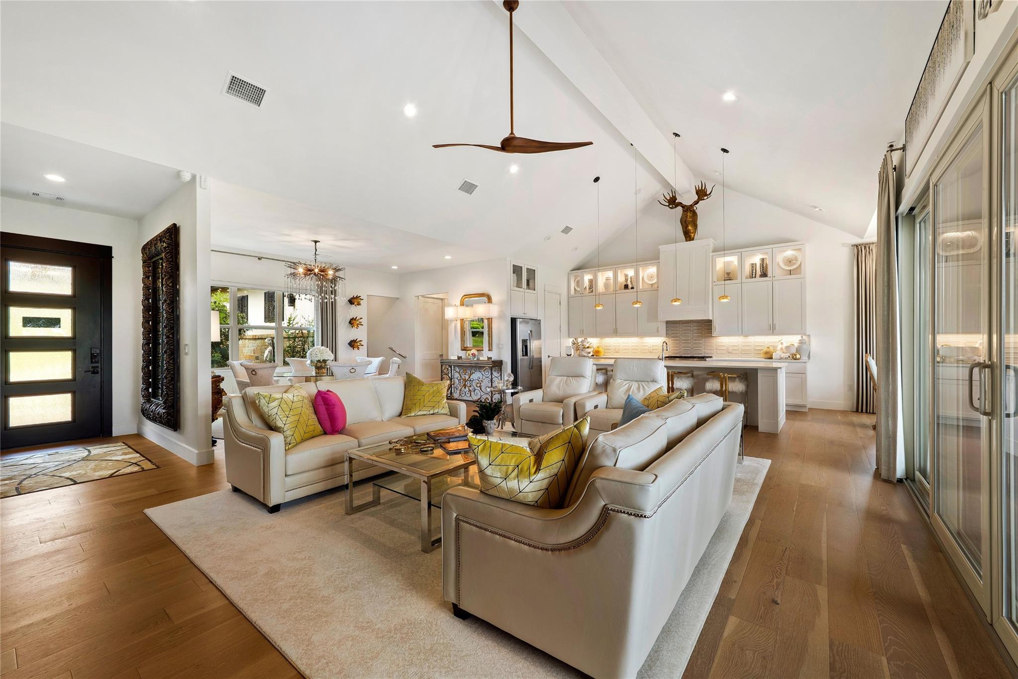 Residential in Horseshoe Bay 4