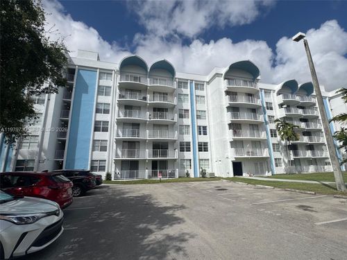 208-494 Nw 165th Street Rd, Miami, FL, 33169-6465 | Card Image