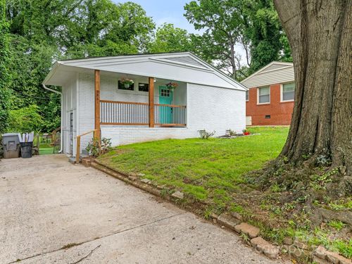 1831 Erie St, Charlotte, NC, 28216-4880 | Card Image