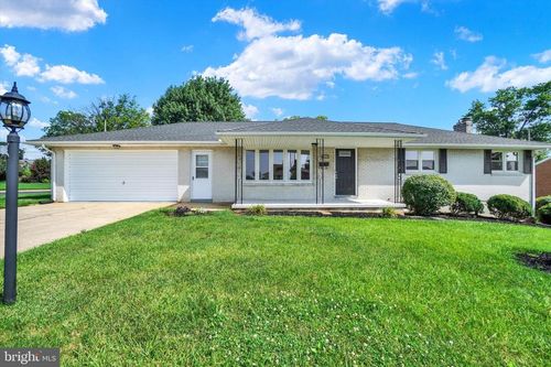 1995 Worth St, YORK, PA, 17404-5230 | Card Image